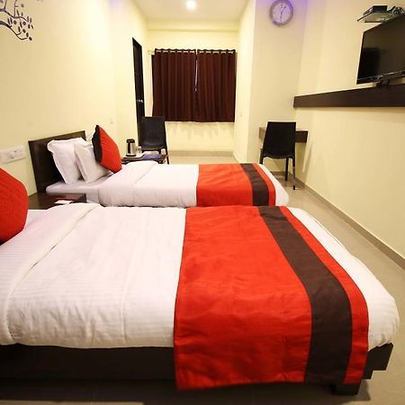 Hotel Ambience Sarkhej Luaran gambar