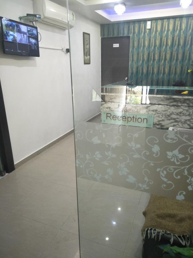 Hotel Ambience Sarkhej Luaran gambar