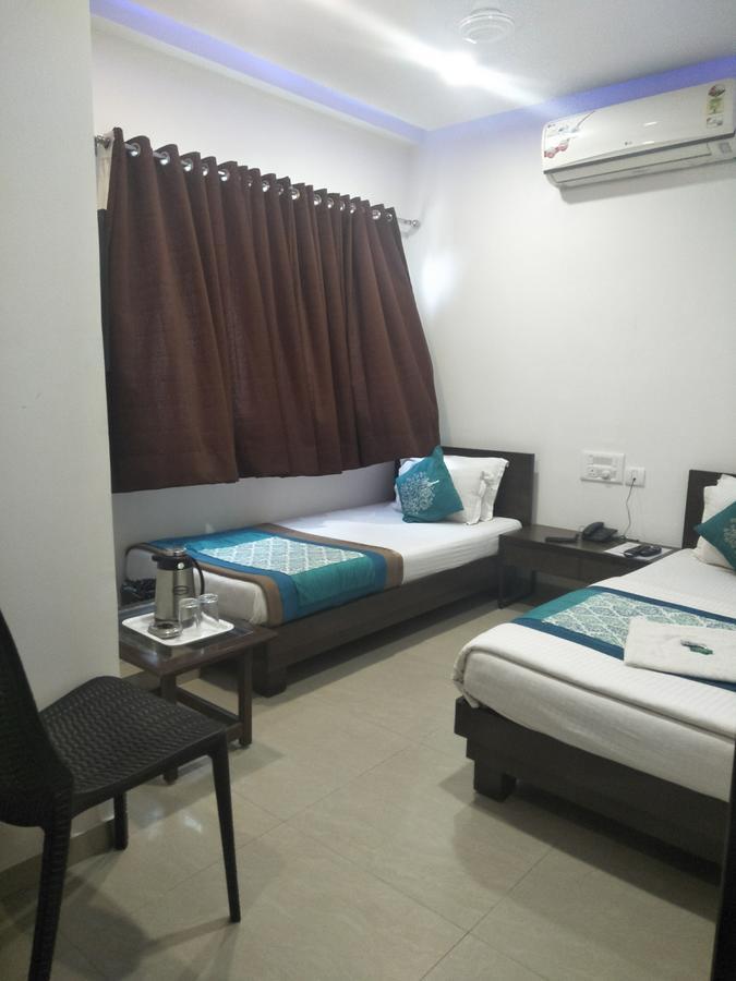 Hotel Ambience Sarkhej Luaran gambar